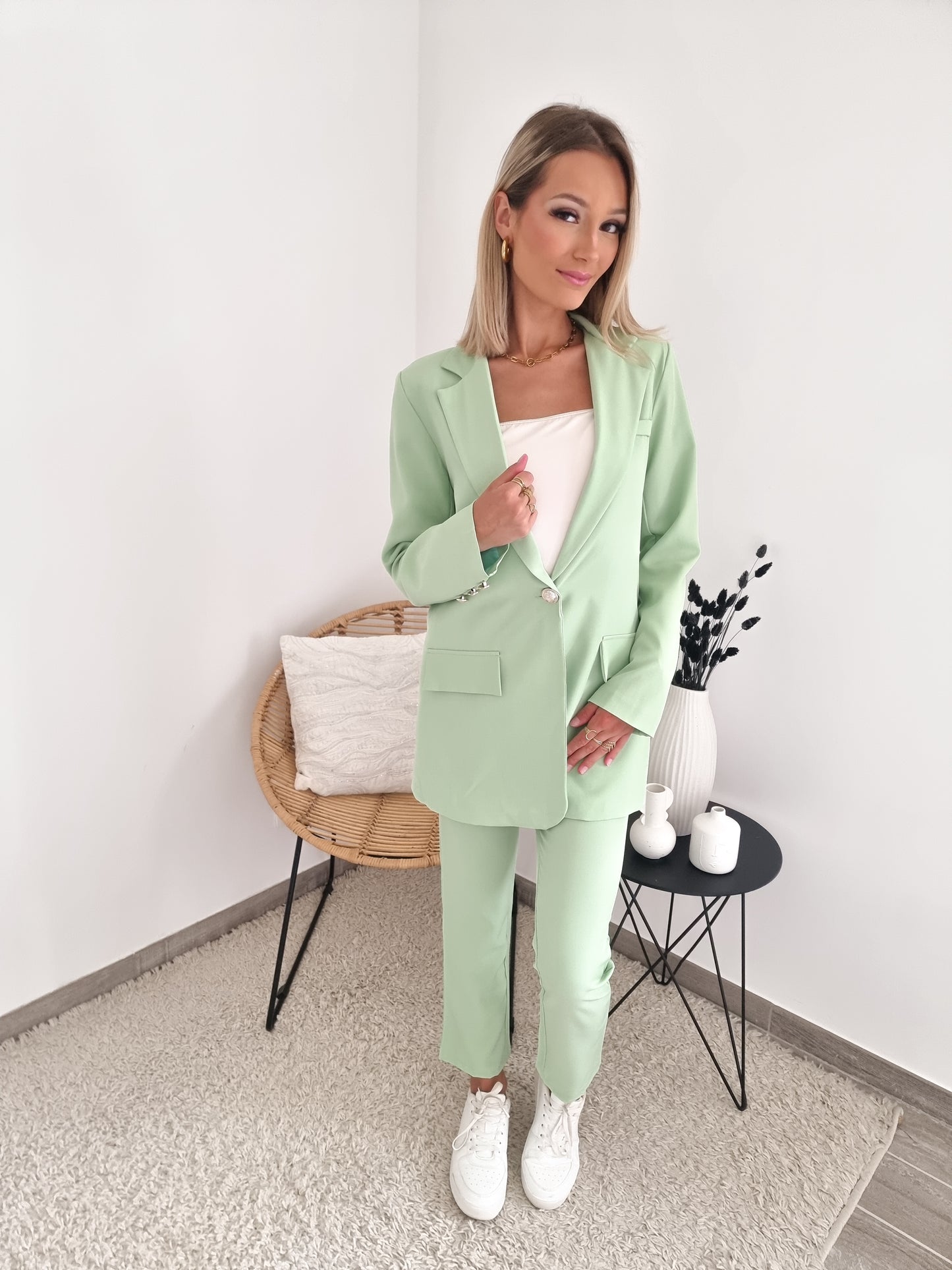 Veste tailleur vert pastel