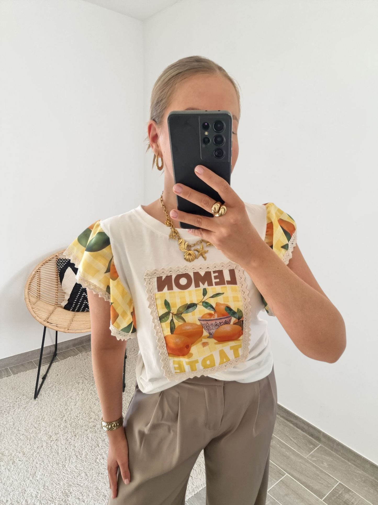 T-shirt