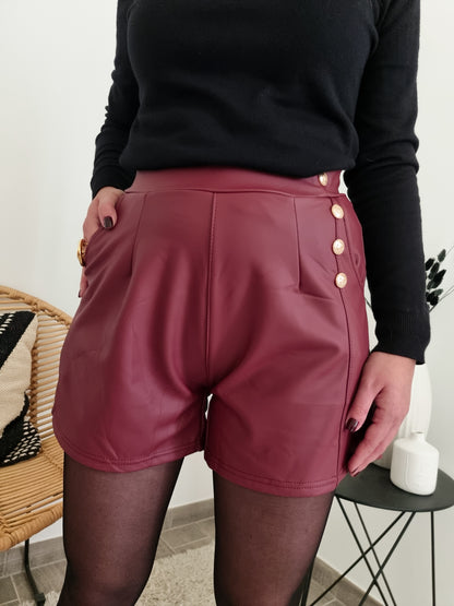 Short simili cuir