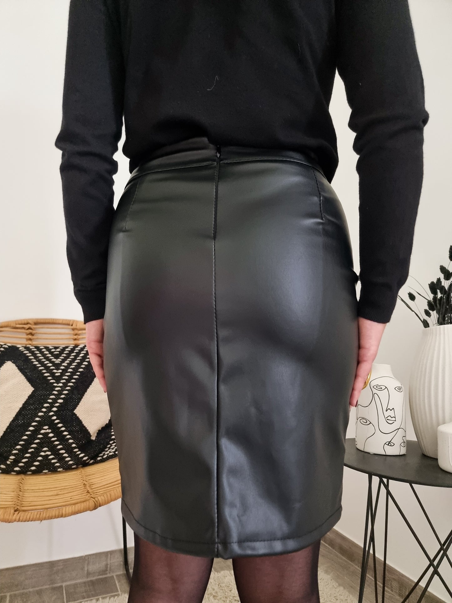 Jupe dentelle simili cuir