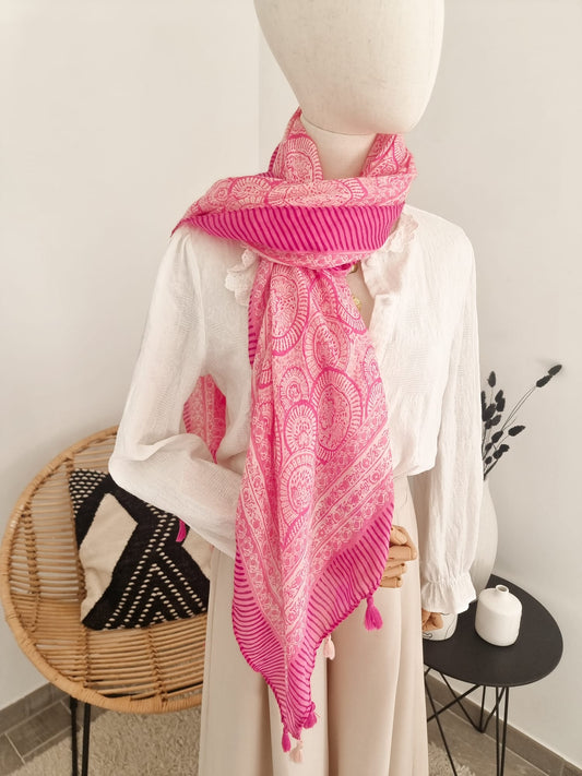 Foulard rose floches