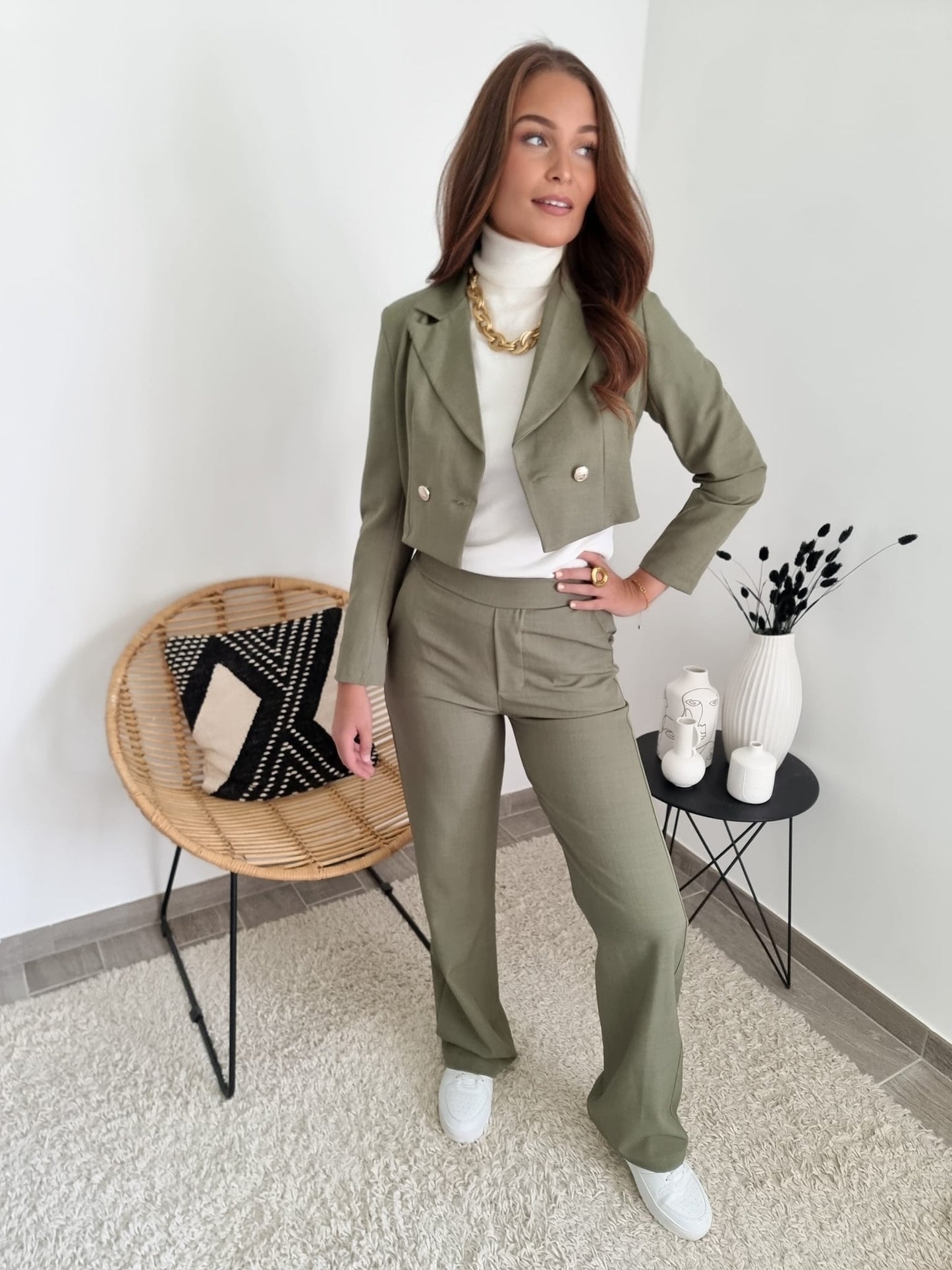 Tailleur pantalon et veste kaki
